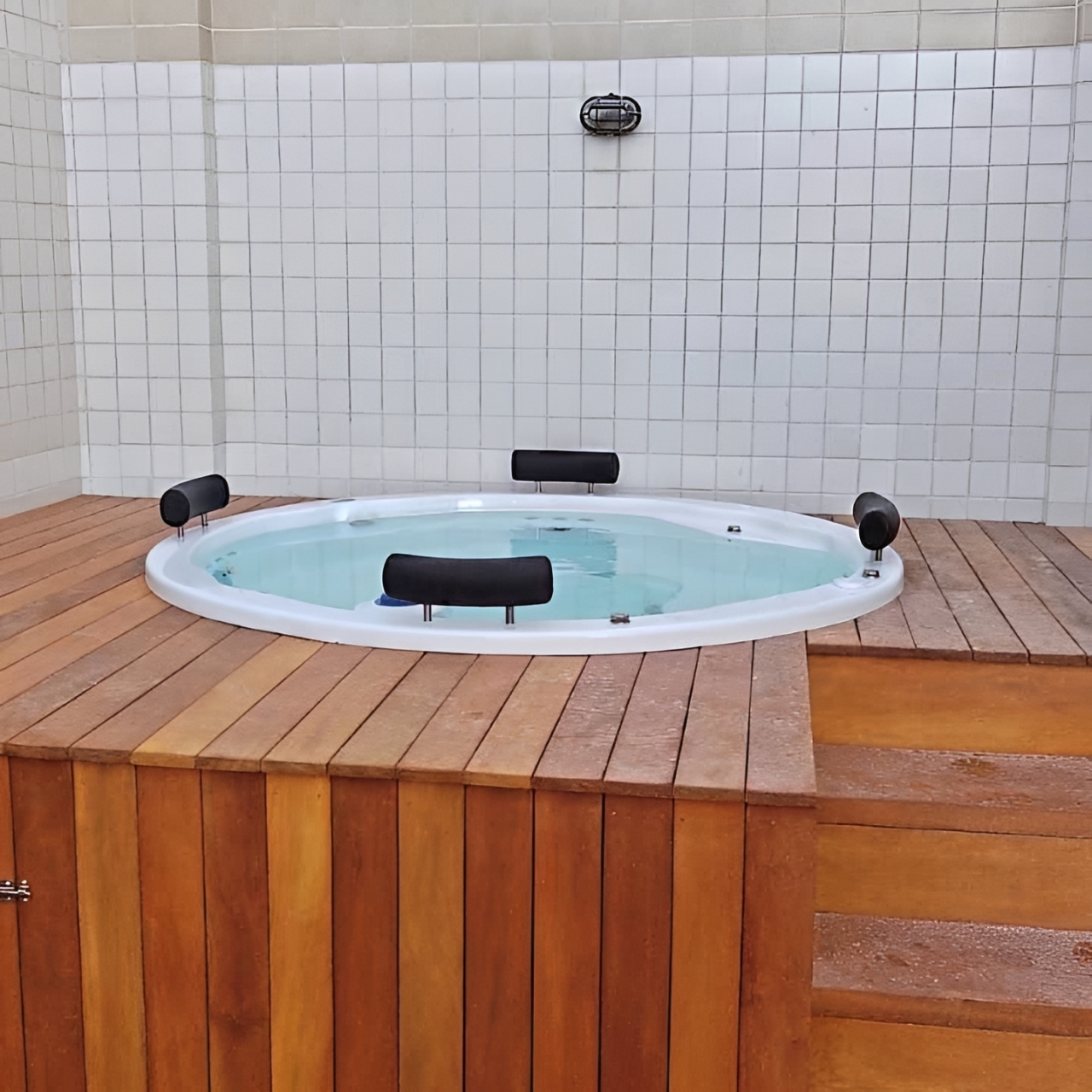 Spa redondo embutido